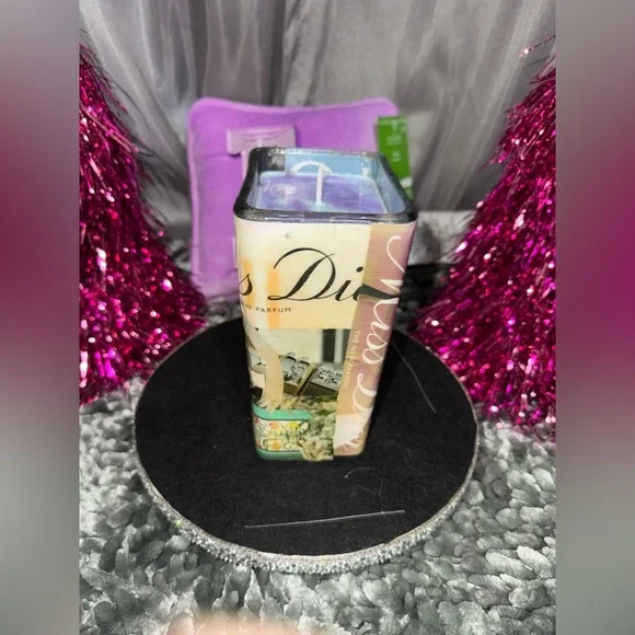 Soy Hand Made Spa Day Scented Candle - Lavender, Peppermint, & Eucalyptus - Picture 3 of 7